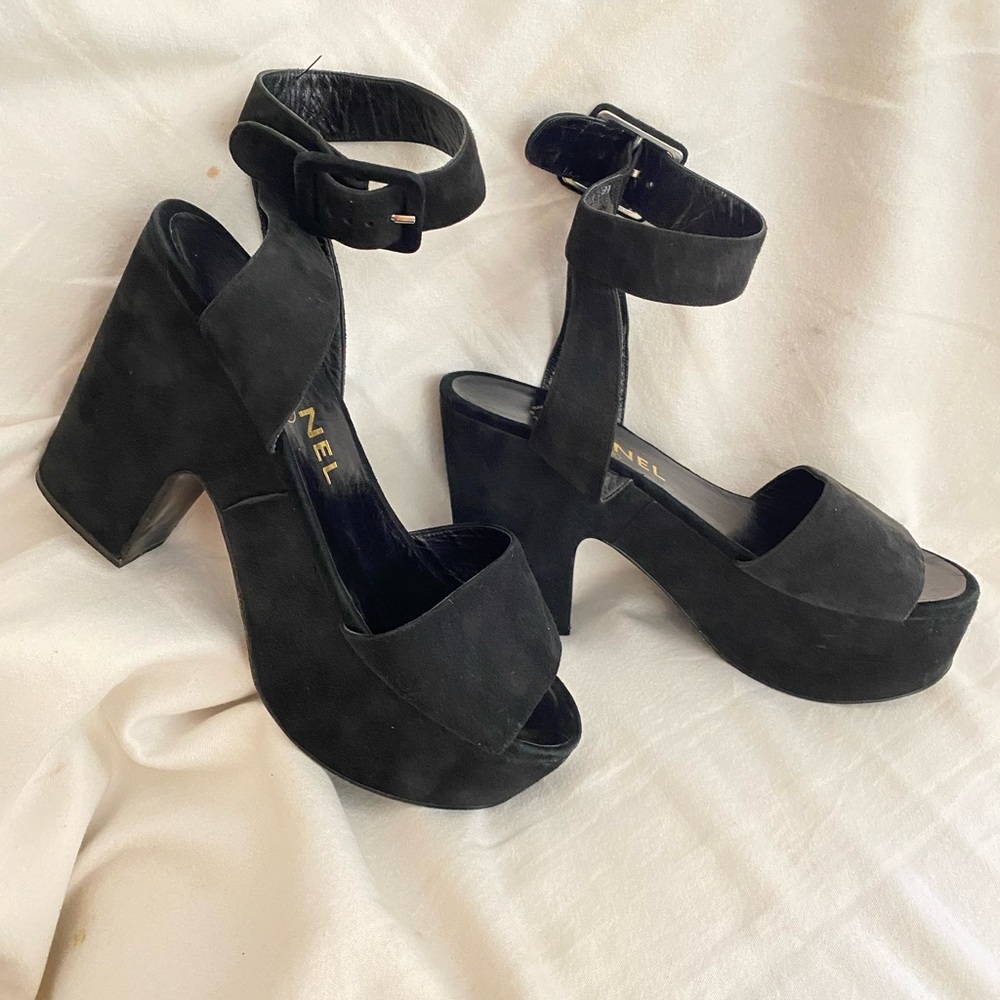 Vintage CHANEL Platform Leather